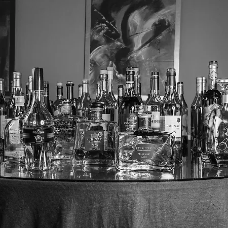 Отель De Bordeaux 3*